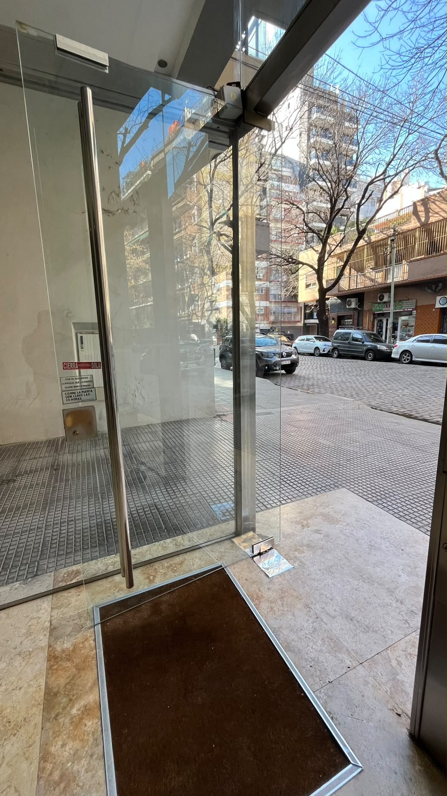 Cierra Puertas
